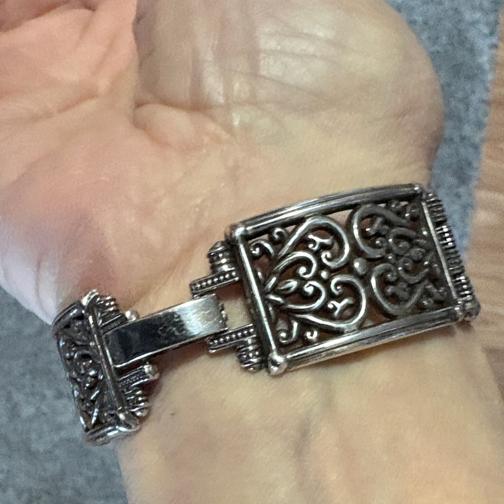 BRIGHTON HEART SCROLLED SILVER-TONE 7" BRACELET - Picture 9 of 12